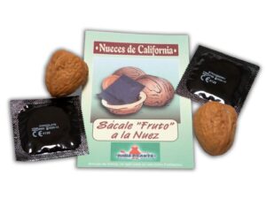 DIABLO PICANTE - 2 NUECES CON PRESERVATIVOS SORPRESA - Imagen 1