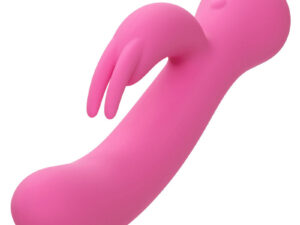CALEXOTICS - FIRST TIME VIBRADOR RABBIT RECARGABLE ROSA - Imagen 4